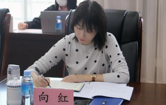 向紅簡歷：廣西北部灣港務集團副總經理向紅，曾任北部灣港務集團董事會秘書