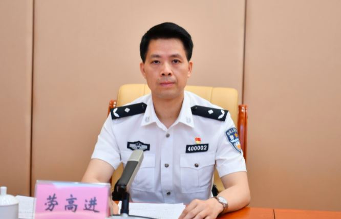 勞高進簡歷：梧州市副市長、公安局局長勞高進，曾任廣西公安廳辦公室主任、刑偵總隊政委，東興市公安局局長