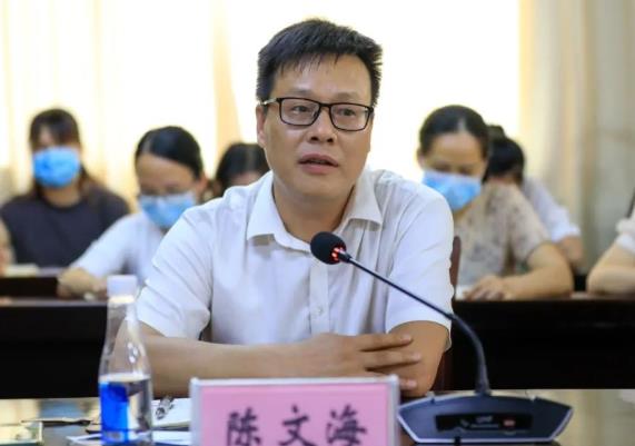 陳文海簡(jiǎn)歷：柳州市三江縣委常委、紀(jì)委書記陳文海，曾任融安縣紀(jì)委副書記